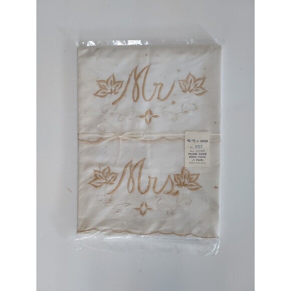 Vintage Mr & Mrs Pillow Cases With Gold Embroidery - All Cotton - Sealed - Picture 1 of 3